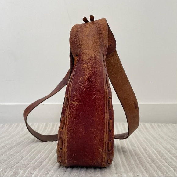 Vintage Tooled Leather Rose Embossed Shoulder Bag - Picture 2 of 7